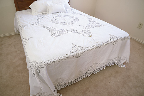Old Fashioned Battenburg Lace King Size Coverlet 106"x90"